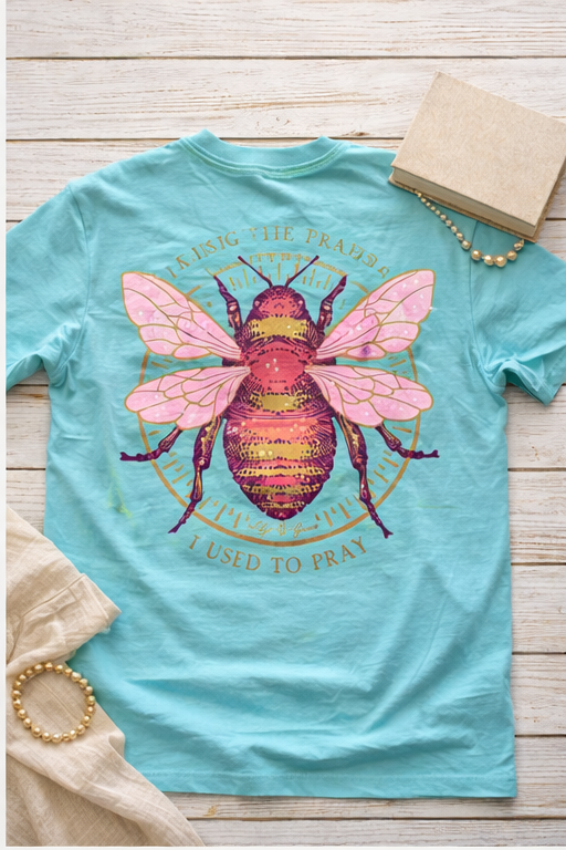 Living the Prayers Pocket Tee – Lily Grace | Mint